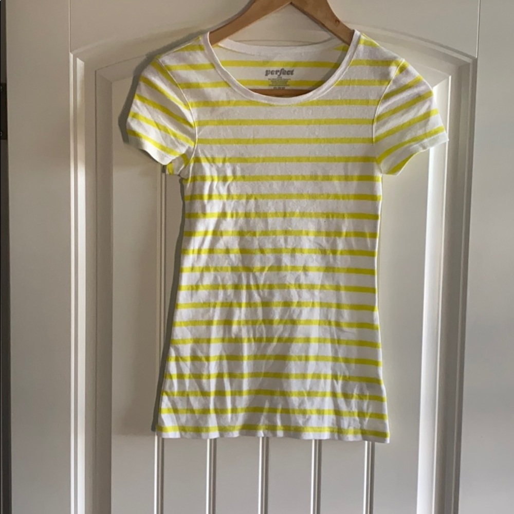 Yellow and white t shirt